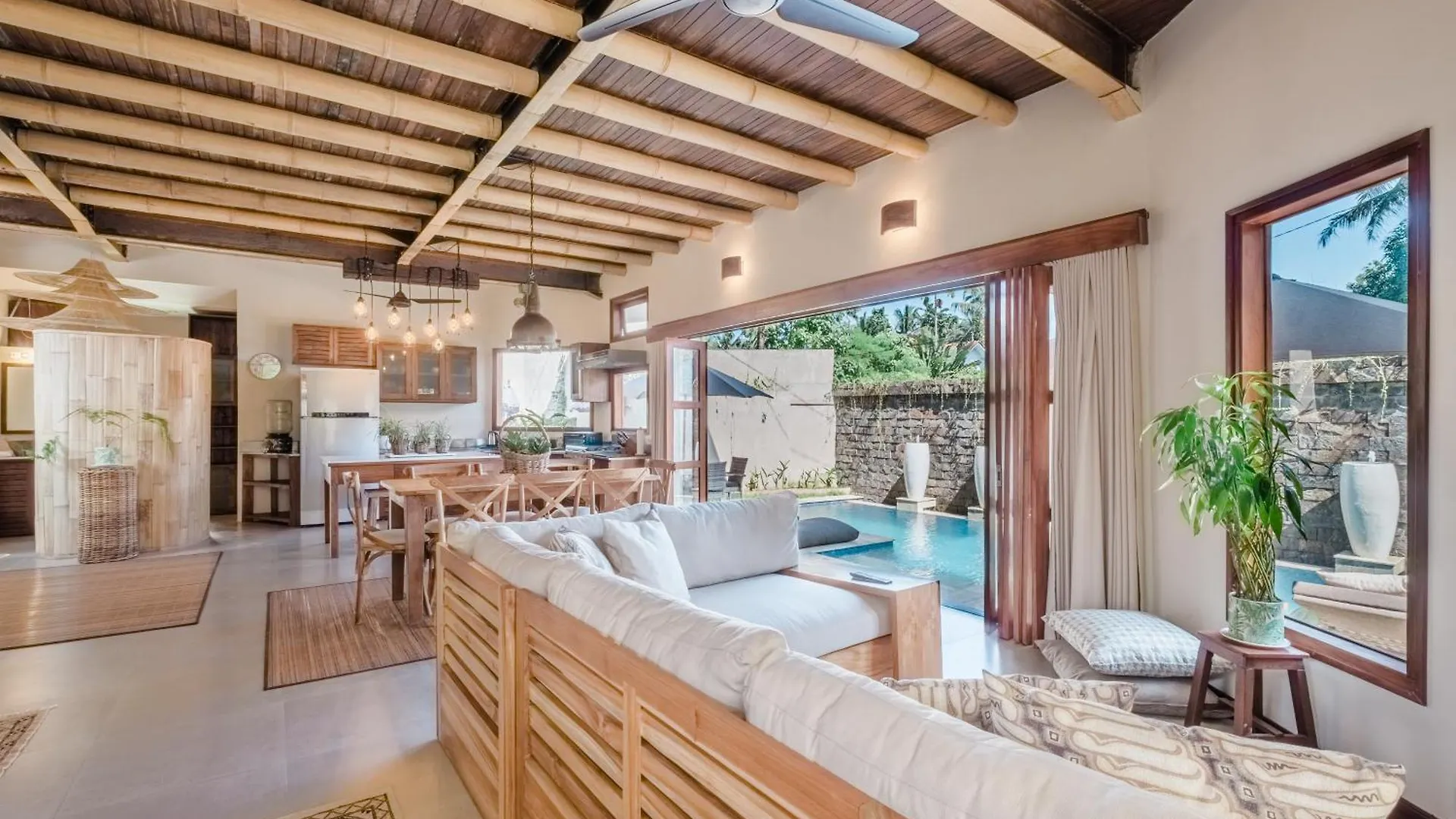 Villa Bambooz Sari Ubud  Ubud (Bali)